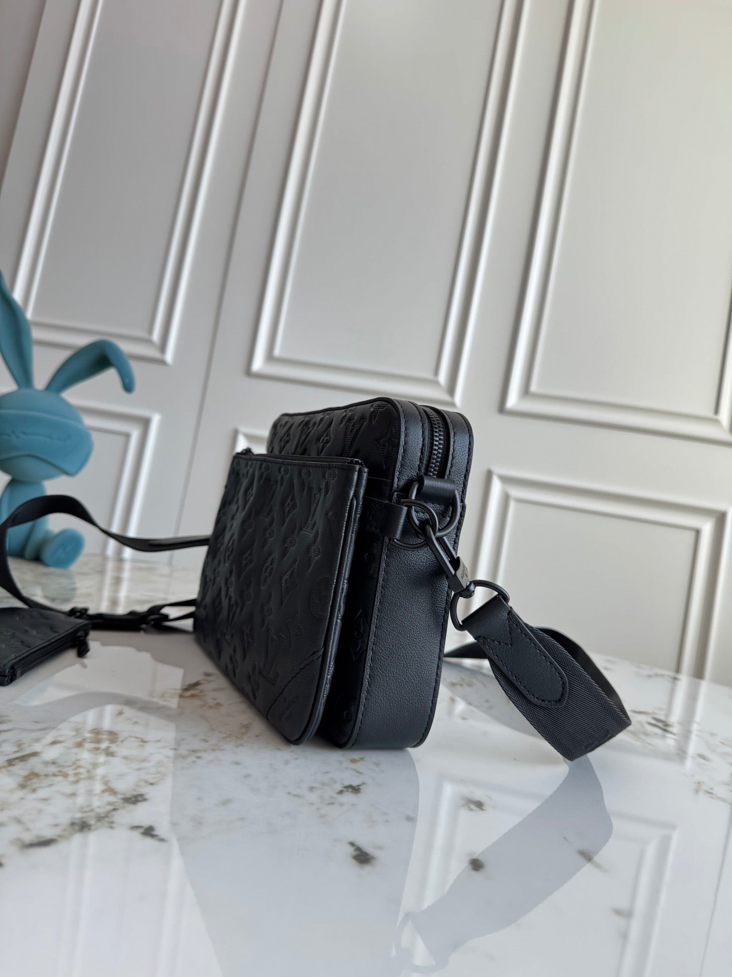 Louis Vuitton Cross Body Bag