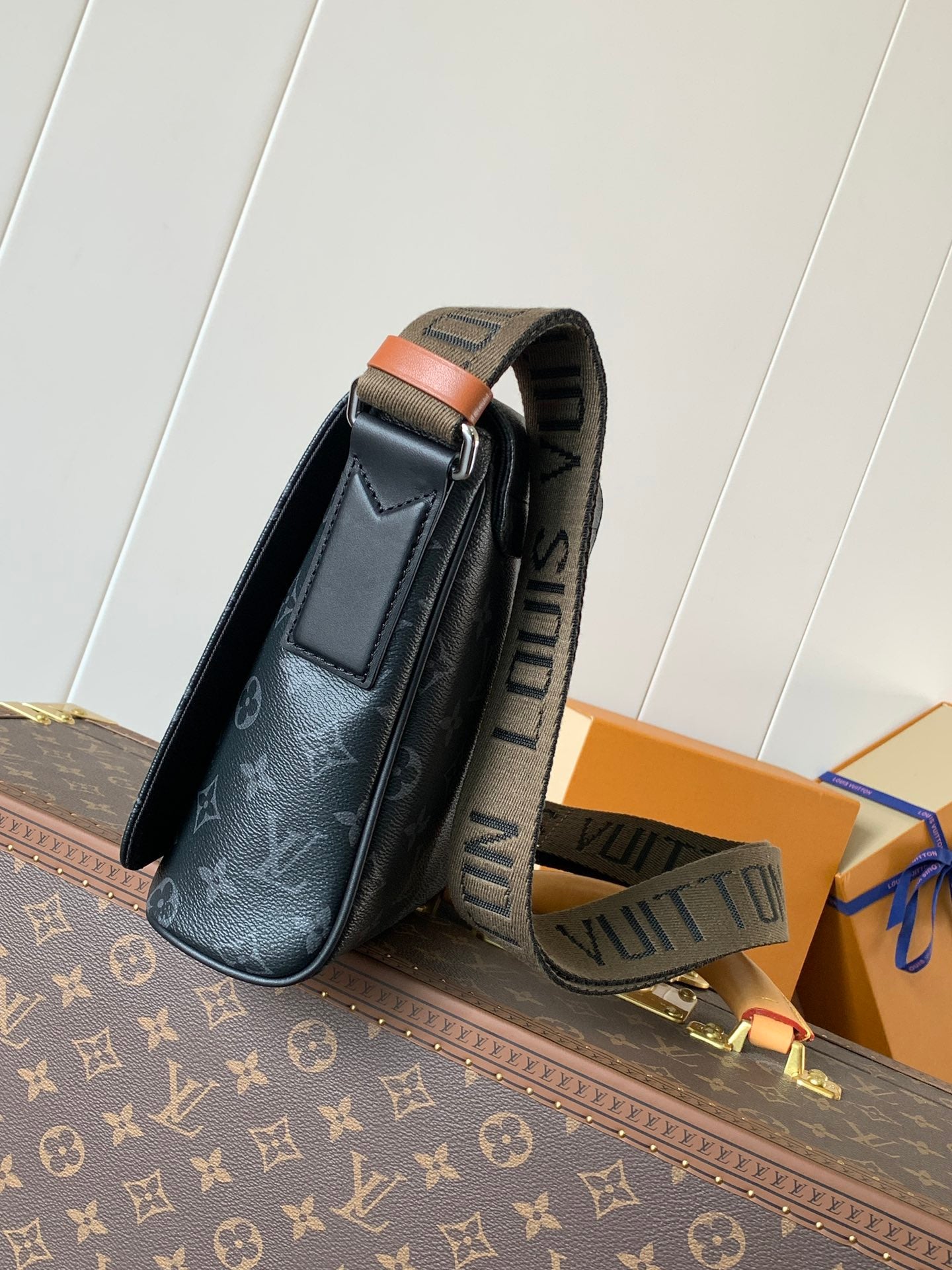 Louis Vuitton Cross Body
