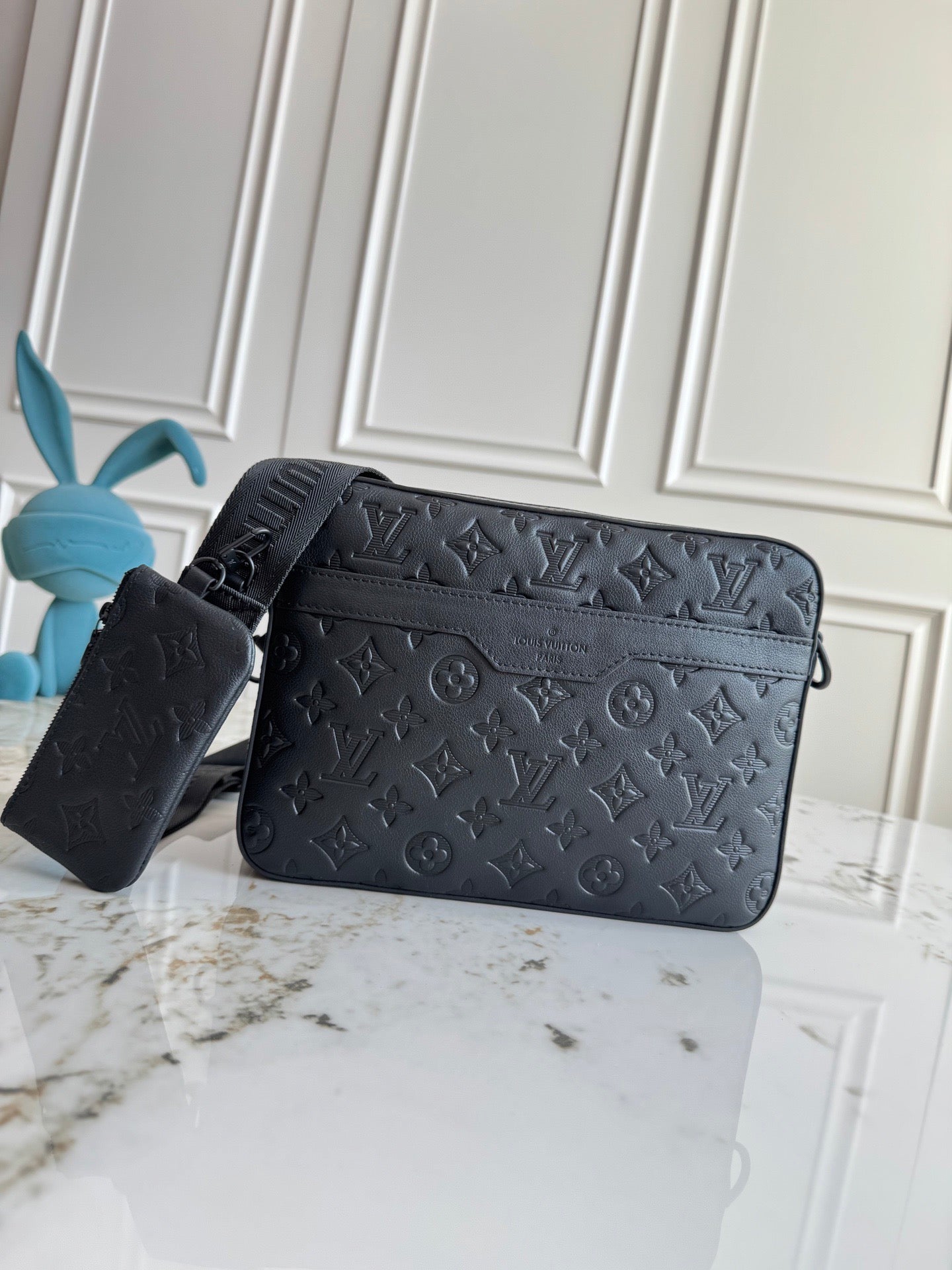Louis Vuitton Cross Body Bag