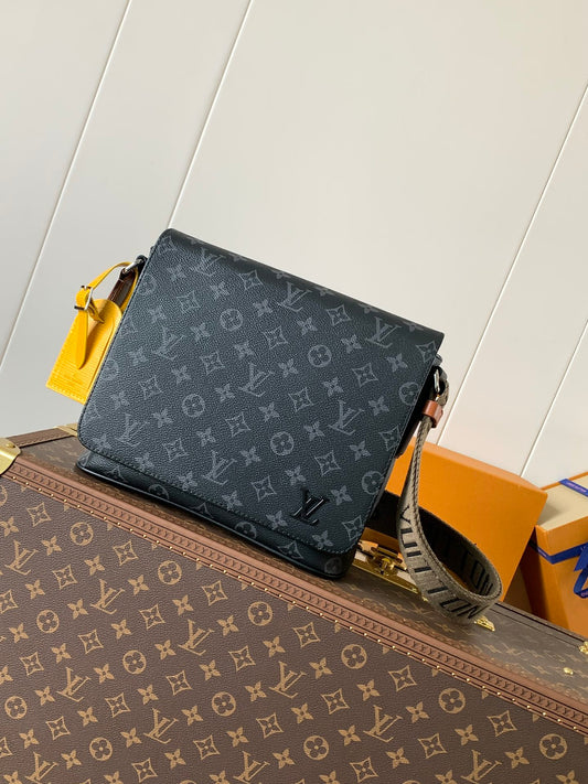 Louis Vuitton Cross Body